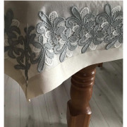 Obrusy Lniane Beżowe Ze Srebrną Nitką I Szerokim Haftem