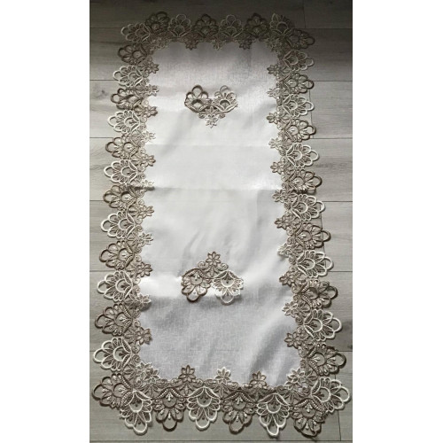 Bieżniki/Serwety Ekri Obszyte Beżową Gipiurą