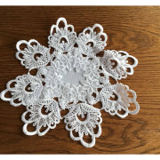 Serwetka Okrągła Biała Obszyta Gipiurą