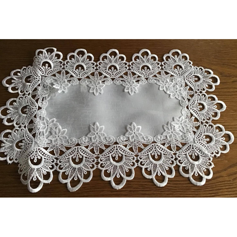 Serwetka Biała 35x50 cm Obszyta Gipiurą