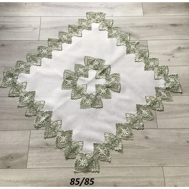 Bieżniki/Serwety Białe Obszyte Zieloną Gipiurą