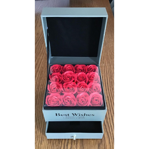 Flower Box Pachnący Mydlany Bukiet Szkatułka Czerwone Różyczki