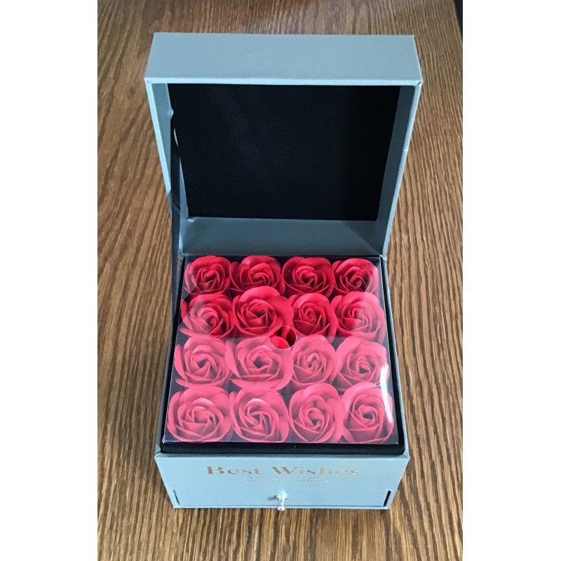 Flower Box Pachnący Mydlany Bukiet Szkatułka Czerwone Różyczki