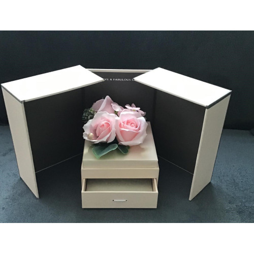 Szkatułka Z Kwiatami Mydlanymi Różyczki Różowe