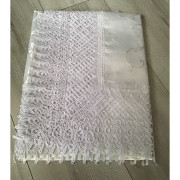 Obrus z gipiurą haftowany