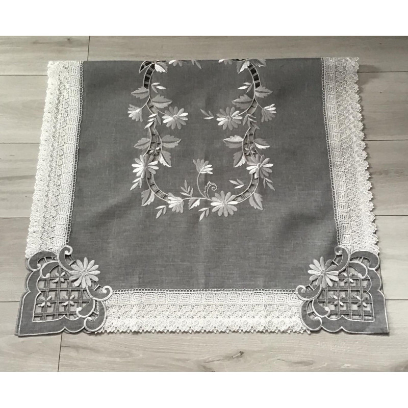 Obrus Lniany Haftowany Szary Z Białą Gipiurą