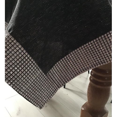 Obrus Czarny Ze Srebrną Nitką Obszyty Cekinami