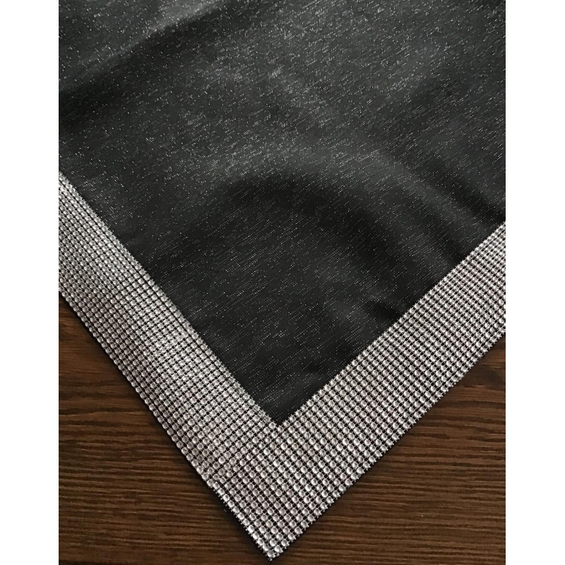 Obrus Czarny Ze Srebrną Nitką Obszyty Cekinami