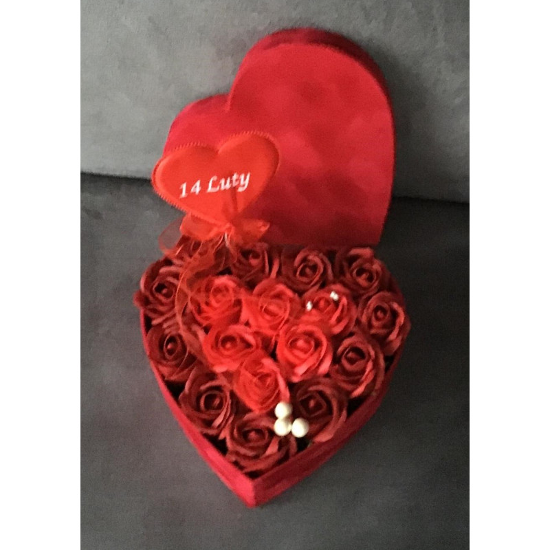 Flower Box Pachnący Mydlany Bukiet Serce L Czerwone Róże