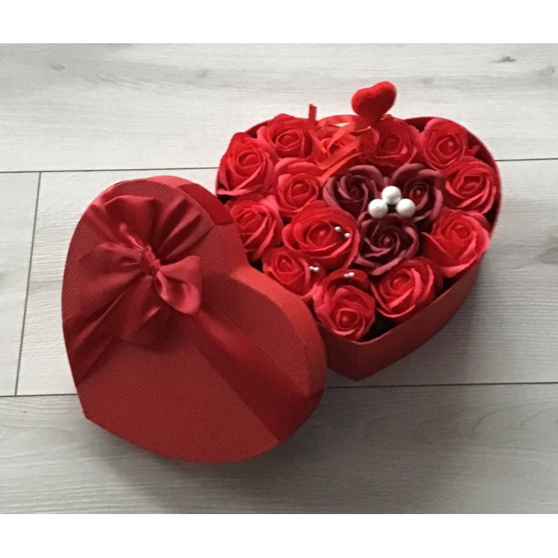 Bukiet Kwiatowy Mydlany W Kształcie Serca L