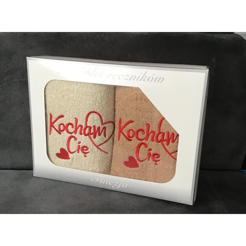 Ręczniki Z Haftem 50x90cm W Kartoniku Love