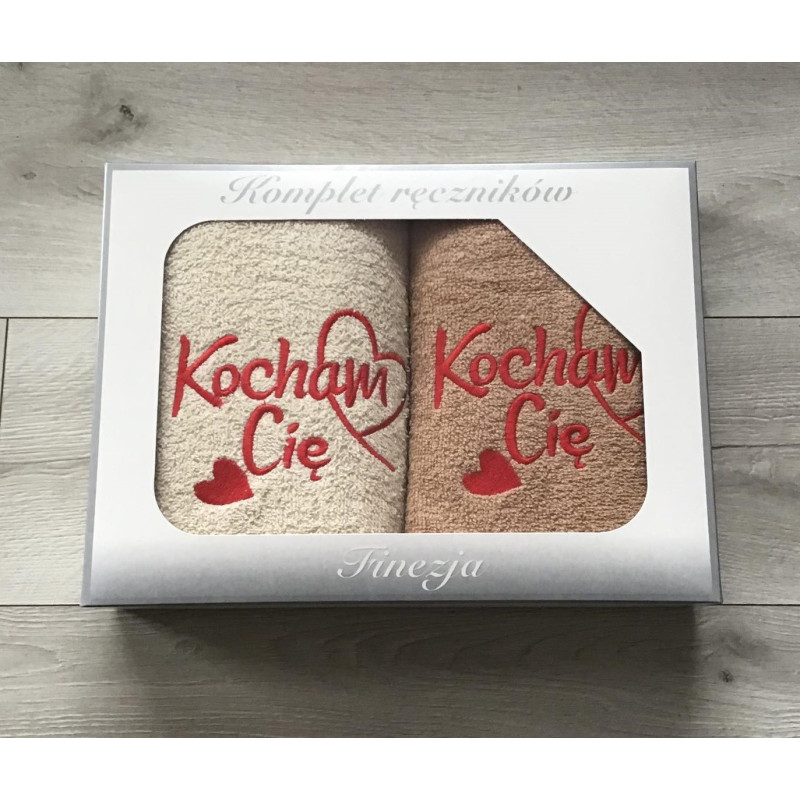 Ręczniki Z Haftem 50x90cm W Kartoniku Love