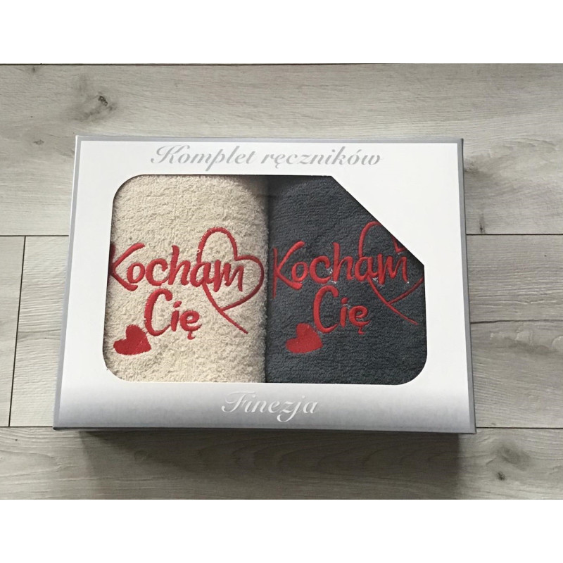 Ręczniki Z Haftem 50x90cm W Kartoniku Love