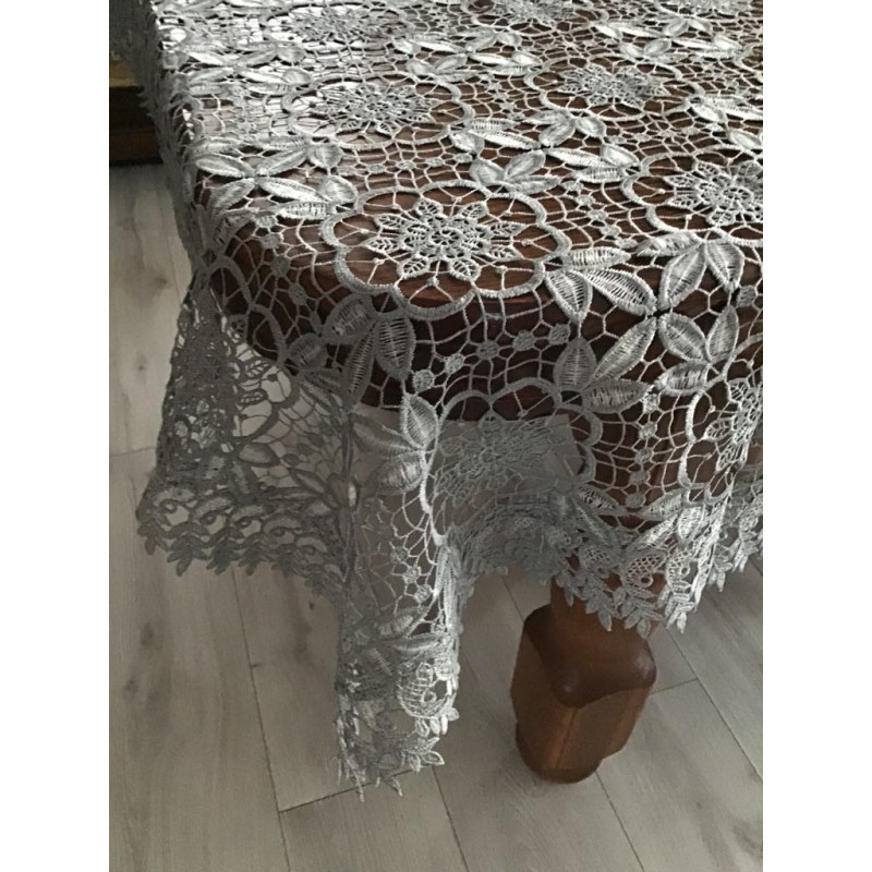 Obrus koronkowy szary