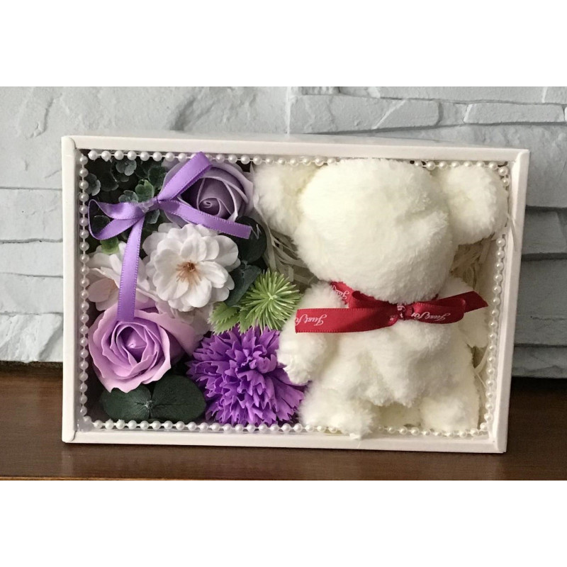 Flower Box Pachnący Mydlany Bukiet Z Ręczniczkiem Fiolet