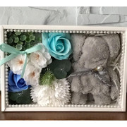 Flower Box Pachnący Mydlany Bukiet Z Ręczniczkiem Niebieski