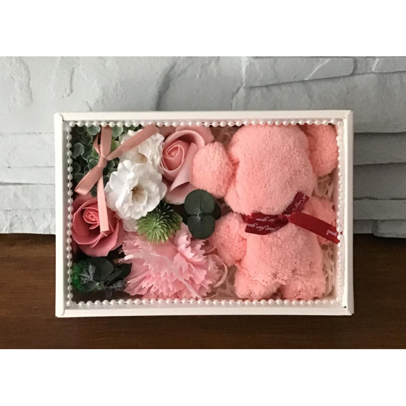 Flower Box Pachnący Mydlany Bukiet Z Ręczniczkiem Różowy
