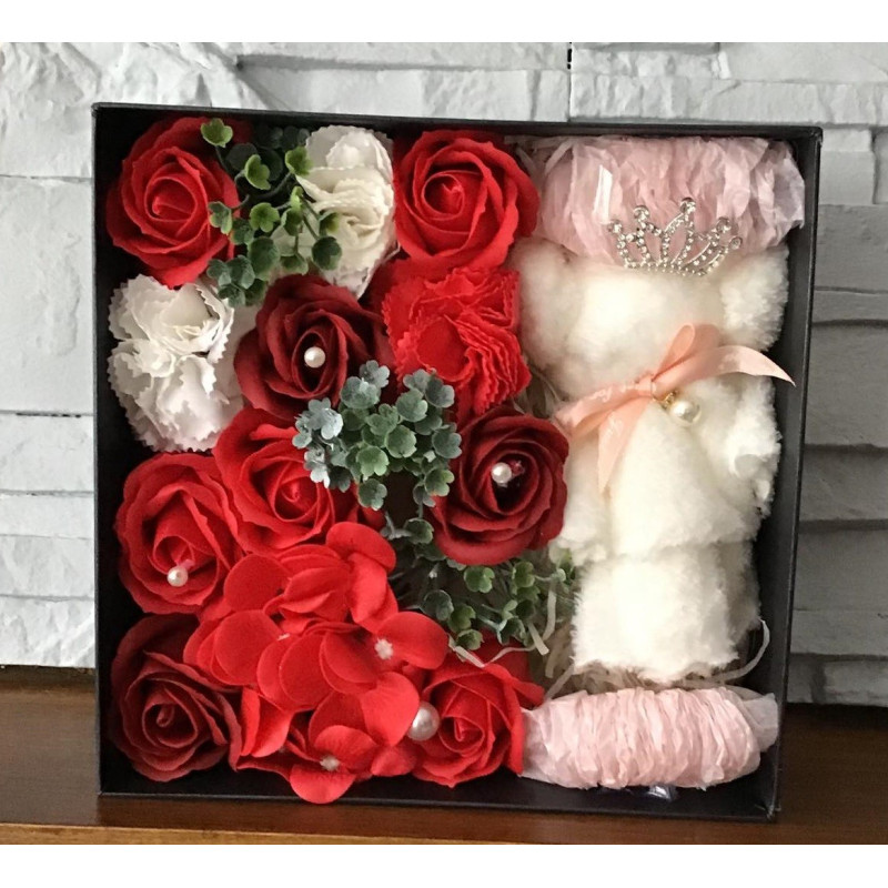 Flower Box Pachnący Mydlany Bukiet Z Ręczniczkiem Czerwony
