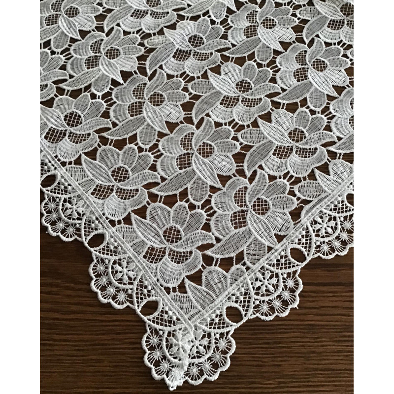 Bieżniki/Serwety Z Gipiury Całe Koronkowe W Białe Kwiaty