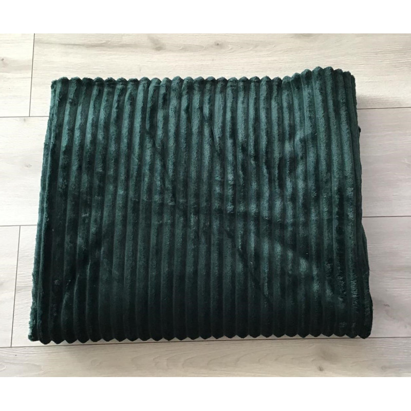 Koc Z Mikrofibry Tłoczony Pasy 160x200cm Zielony Ciemny
