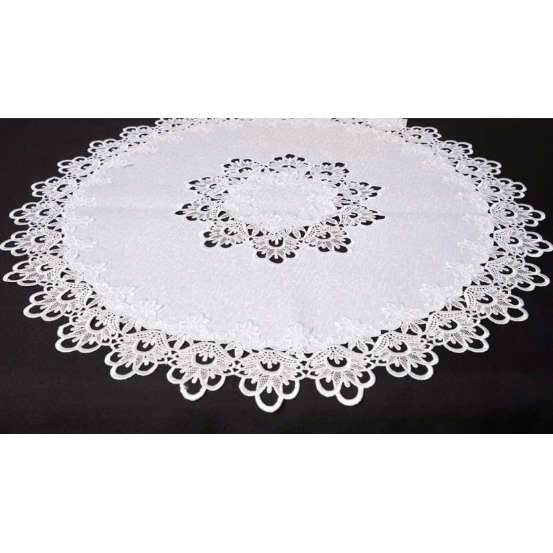 Obrus okrągły biały obszyty gipiurą