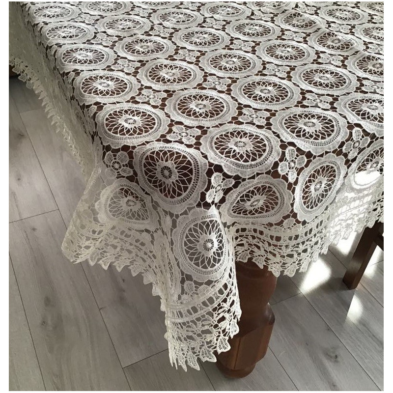 Obrus Z Gipiury Ekri