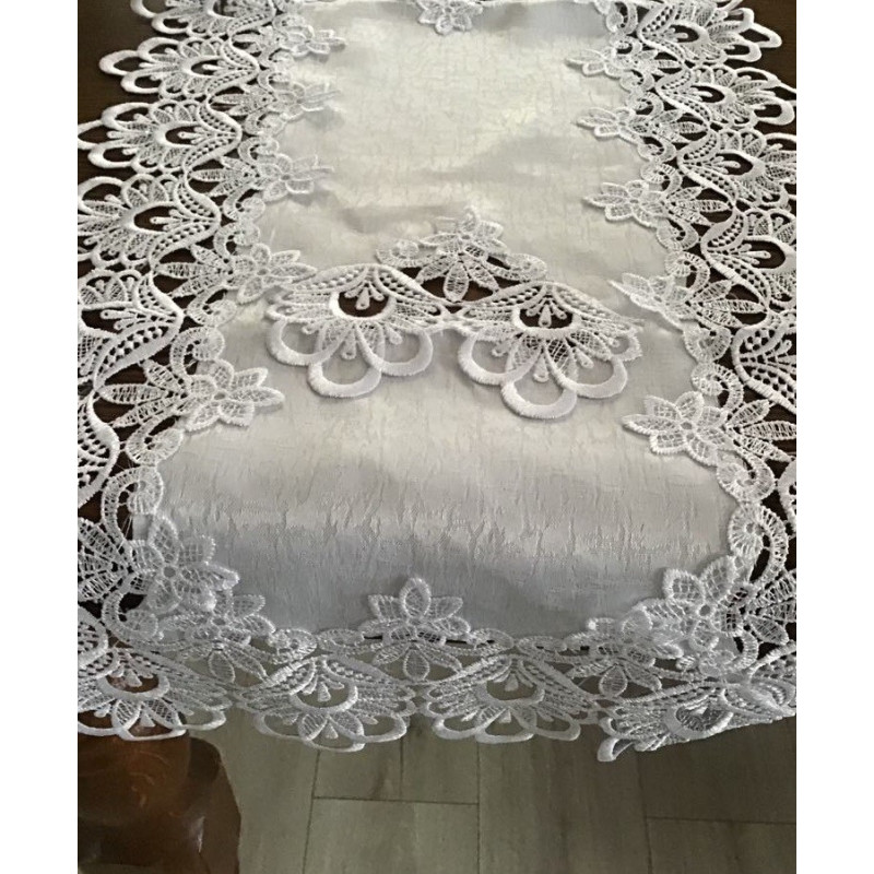 Bieżniki/Serwety Białe Obszyte Gipiurą
