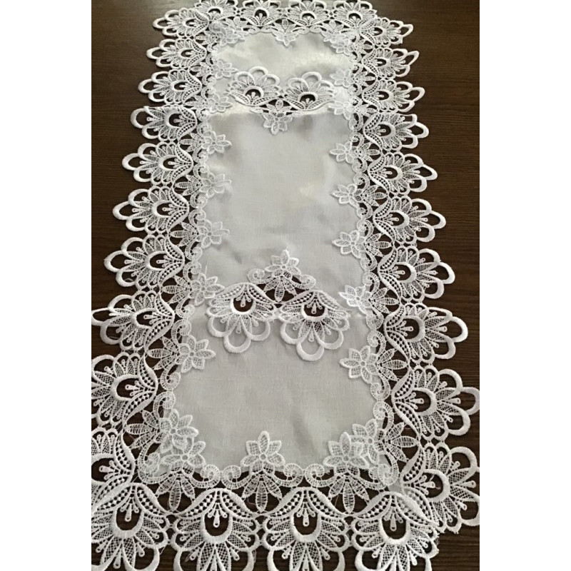 Bieżniki/Serwety Białe Obszyte Gipiurą