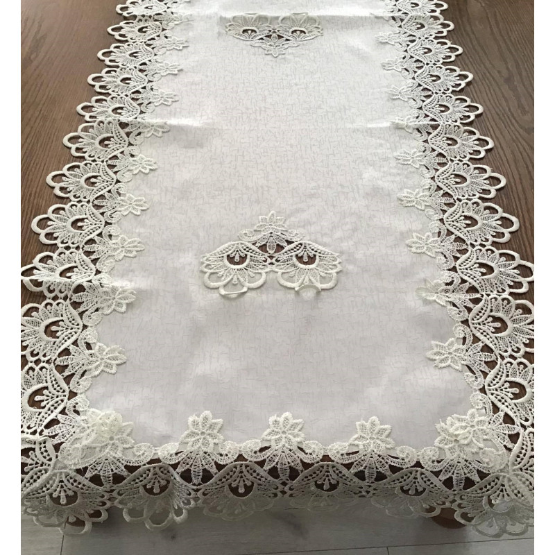 Bieżniki/Serwety Ekri Obszyte Gipiurą