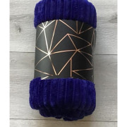 Koc Z Mikrofibry Tłoczony Pasy 220x200cm Granatowy