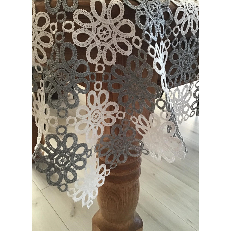 Obrus Z Gipiury Biało Szary Cały Koronkowy