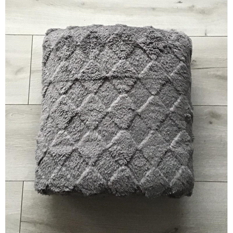 Koc Z Mikrofibry Tłoczony Romby 220x200cm Szary