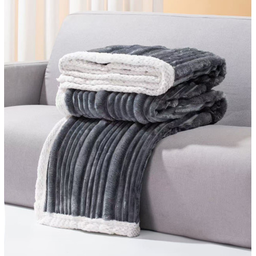 Koc Mikrofibra Grubo Tłoczone Pasy 220x200cm Ciemny Szary