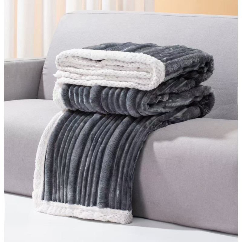 Koc Mikrofibra Grubo Tłoczone Pasy 220x200cm Ciemny Szary