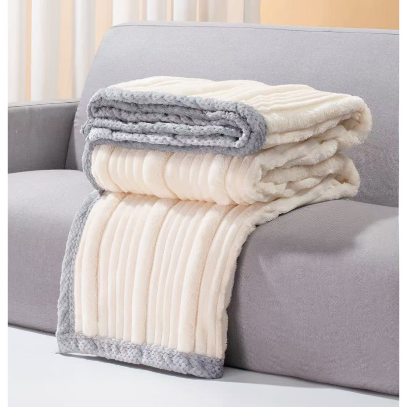 Koc Mikrofibra Grubo Tłoczone Pasy 160x200cm Ekri